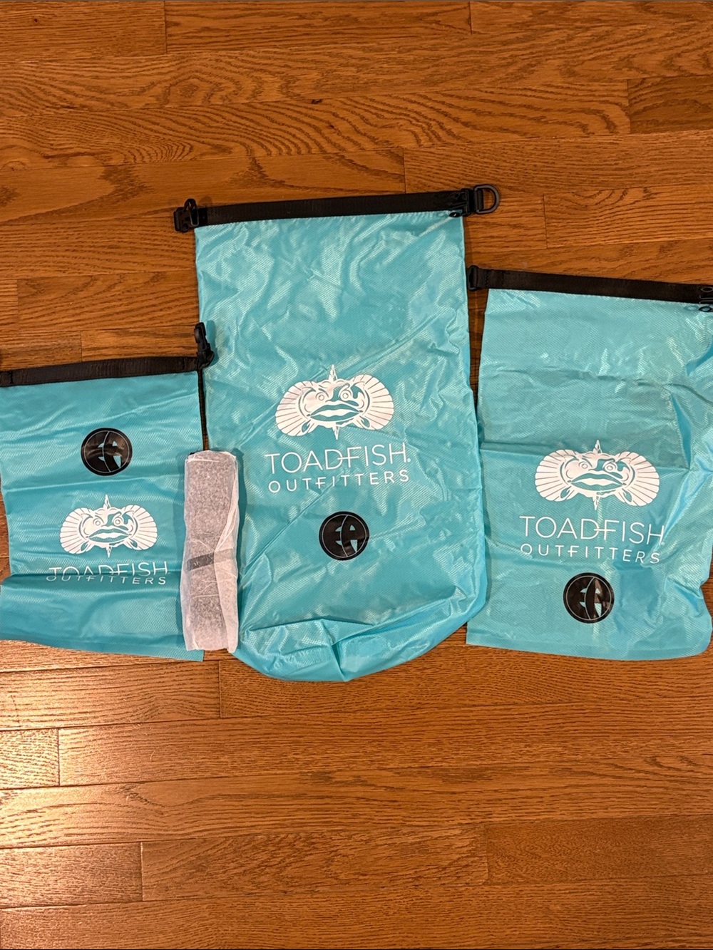 Toadfish Outfitters | 3 Sizes Teal Waterproof Bags w/ One Strap NWOT Never Used